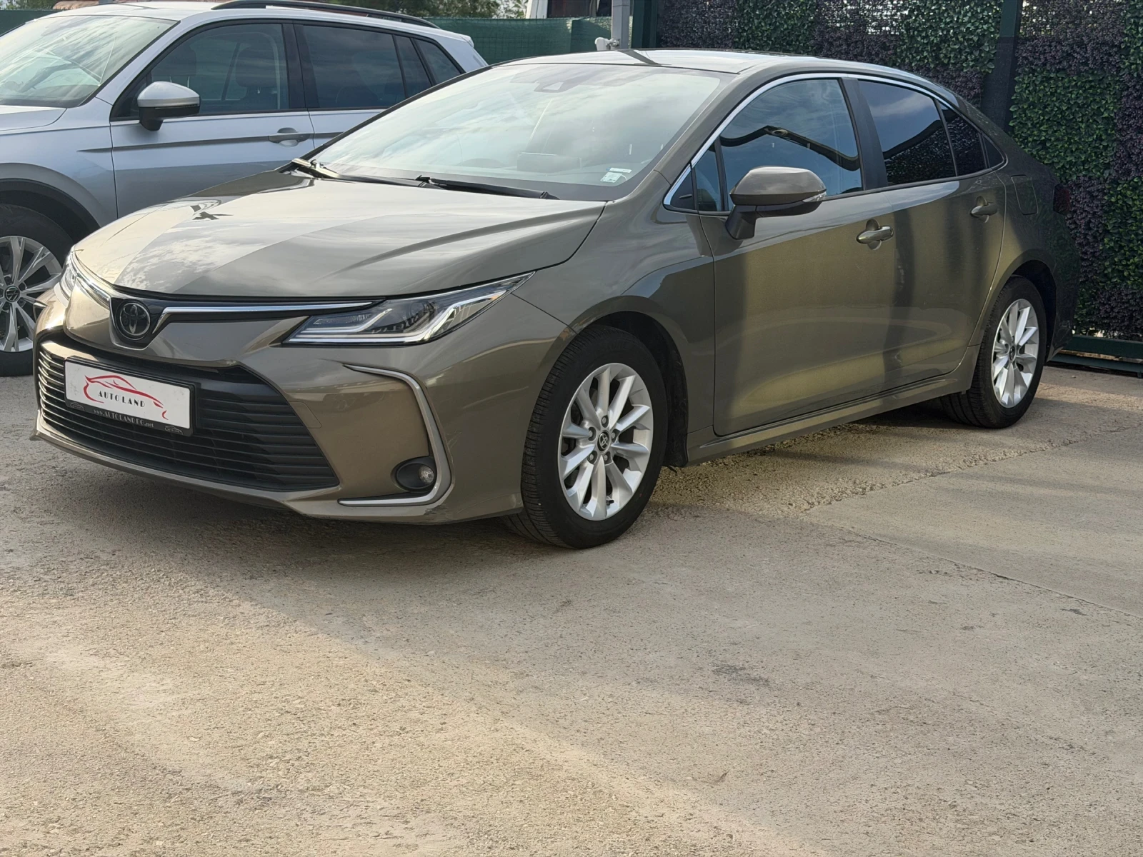 Toyota Corolla LED/NAVI/CARPLAY/CAM/СОБСТВЕН ЛИЗИНГ